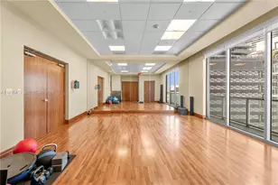 1060 Brickell Ave, Miami, FL 33131 - Photo 19