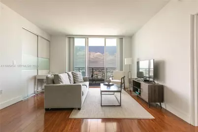 90 SW 3rd St #3806, Miami, FL 33130 - Photo 5