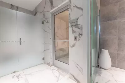 90 SW 3rd St #3806, Miami, FL 33130 - Photo 25