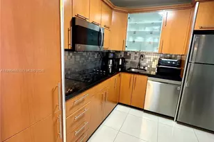 3725 S Ocean Dr, Hollywood, FL 33019 - Photo 9