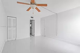 4801 NW 7th St, Miami, FL 33126 - Photo 11