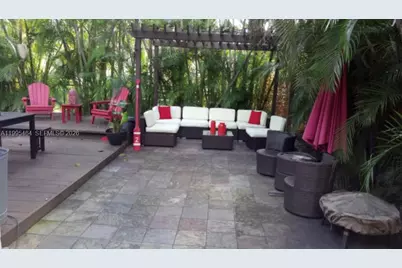 5718 SW 48th St, South Miami, FL 33155 - Photo 3