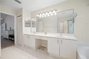 380 Cameron Dr, Weston, FL 33326 - Photo 13