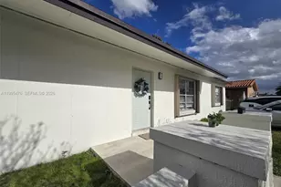 3131 SW 117th Ct, Miami, FL 33175 - Photo 3