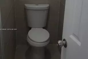 870 NW 87th Ave, Miami, FL 33172 - Photo 27