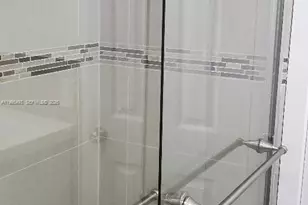 870 NW 87th Ave, Miami, FL 33172 - Photo 25