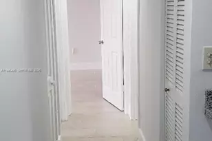 870 NW 87th Ave, Miami, FL 33172 - Photo 5