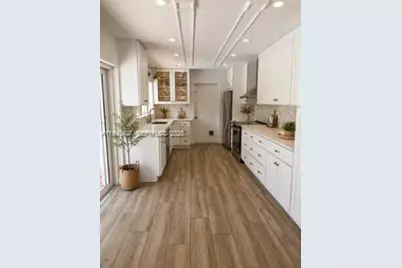 9370 SW 82nd St, Miami, FL 33173 - Photo 9
