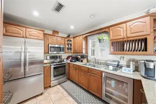 1271 SW 138th Ct, Miami, FL 33184 - Photo 7