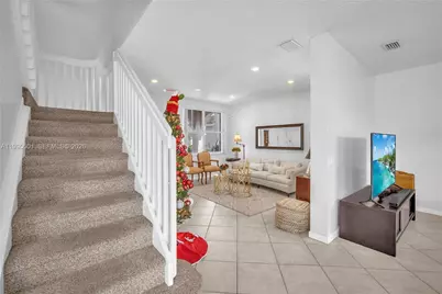 1058 Tupelo Way, Weston, FL 33327 - Photo 5