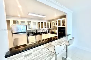 19370 Collins Ave, Sunny Isles Beach, FL 33160 - Photo 5
