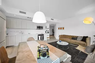 45 SW 9th St, Miami, FL 33130 - Photo 9