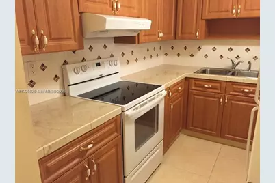 9301 SW 92nd Ave #210C, Miami, FL 33176 - Photo 11