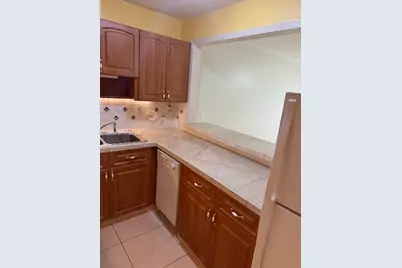 9301 SW 92nd Ave #210C, Miami, FL 33176 - Photo 5