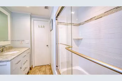 2900 Banyan St #408, Fort Lauderdale, FL 33316 - Photo 15