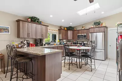 27521 SW 154th Ave, Homestead, FL 33032 - Photo 11