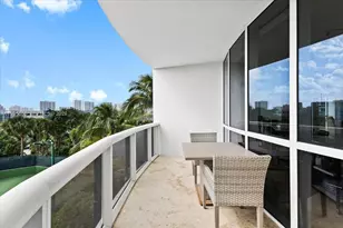18201 Collins Ave, Sunny Isles Beach, FL 33160 - Photo 13