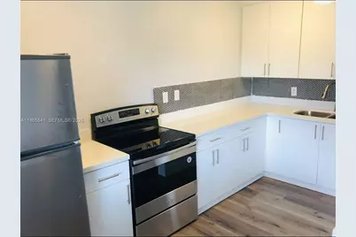 1016 NE 17th Ave #2, Fort Lauderdale, FL 33304 - Photo 3