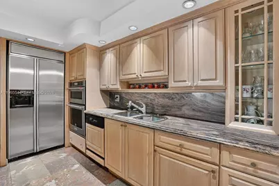 1717 N Bayshore Dr #A-2451, Miami, FL 33132 - Photo 19