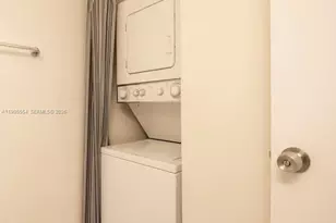 20850 San Simeon Way, Miami, FL 33179 - Photo 7