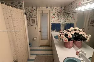 6740 SW 144th St, Palmetto Bay, FL 33158 - Photo 17