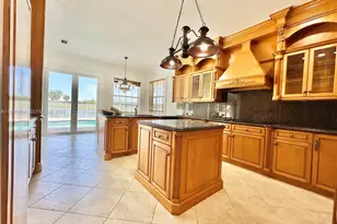 5023 NW 94th Doral Pl, Doral, FL 33178 - Photo 13