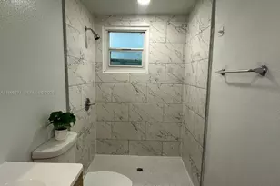 841 N 69th Ave, Hollywood, FL 33024 - Photo 7