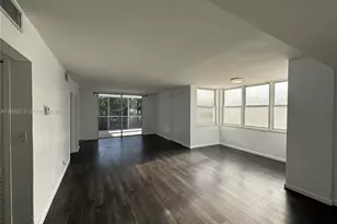 3660 NE 166th St, North Miami Beach, FL 33160 - Photo 9