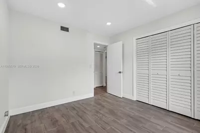 275 Gate Rd #104, Hollywood, FL 33024 - Photo 9