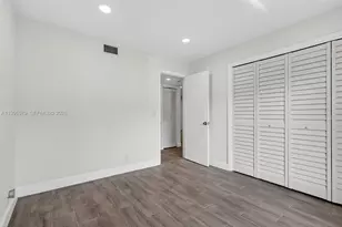 275 Gate Rd, Hollywood, FL 33024 - Photo 9