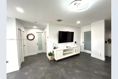 511 SW 115th Ave, Sweetwater, FL 33174 - Photo 5