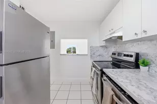 2520 N Andrews Ave, Wilton Manors, FL 33311 - Photo 5