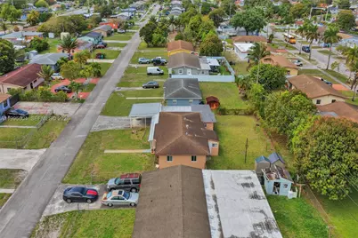 3811 NW 174th St, Miami Gardens, FL 33055 - Photo 39