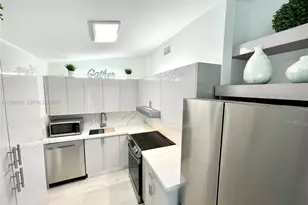 2406 Marathon Ln, Fort Lauderdale, FL 33312 - Photo 13