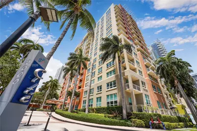 2000 N Bayshore Dr #702, Miami, FL 33137 - Photo 3