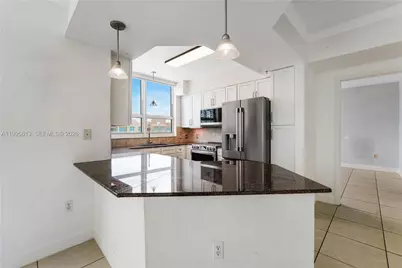 2000 N Bayshore Dr #702, Miami, FL 33137 - Photo 7