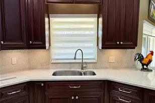 2723 E Abiaca Cir, Davie, FL 33328 - Photo 13