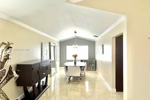 2723 E Abiaca Cir, Davie, FL 33328 - Photo 7
