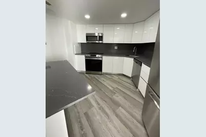 2750 NE 183rd St #2407, Aventura, FL 33160 - Photo 3