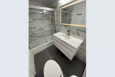 2750 NE 183rd St #2407, Aventura, FL 33160 - Photo 9