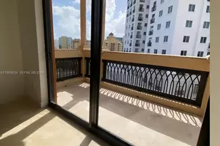 55 Merrick Wy, Coral Gables, FL 33134 - Photo 3