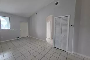 2903 SE 17th Ave, Homestead, FL 33035 - Photo 3