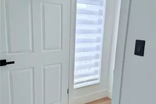 8660 NW 5th Terrace, Miami, FL 33126 - Photo 25