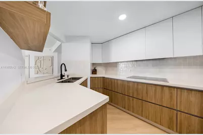 701 Brickell Key Blvd #1112, Miami, FL 33131 - Photo 3