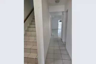 805 W 79th Pl, Hialeah, FL 33014 - Photo 3
