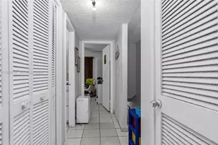 805 W 79th Pl, Hialeah, FL 33014 - Photo 19