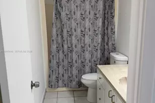 805 W 79th Pl, Hialeah, FL 33014 - Photo 15