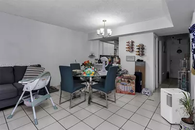 805 W 79th Pl, Hialeah, FL 33014 - Photo 11