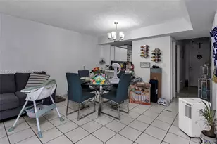 805 W 79th Pl, Hialeah, FL 33014 - Photo 11