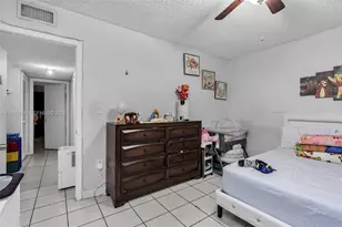 805 W 79th Pl, Hialeah, FL 33014 - Photo 15